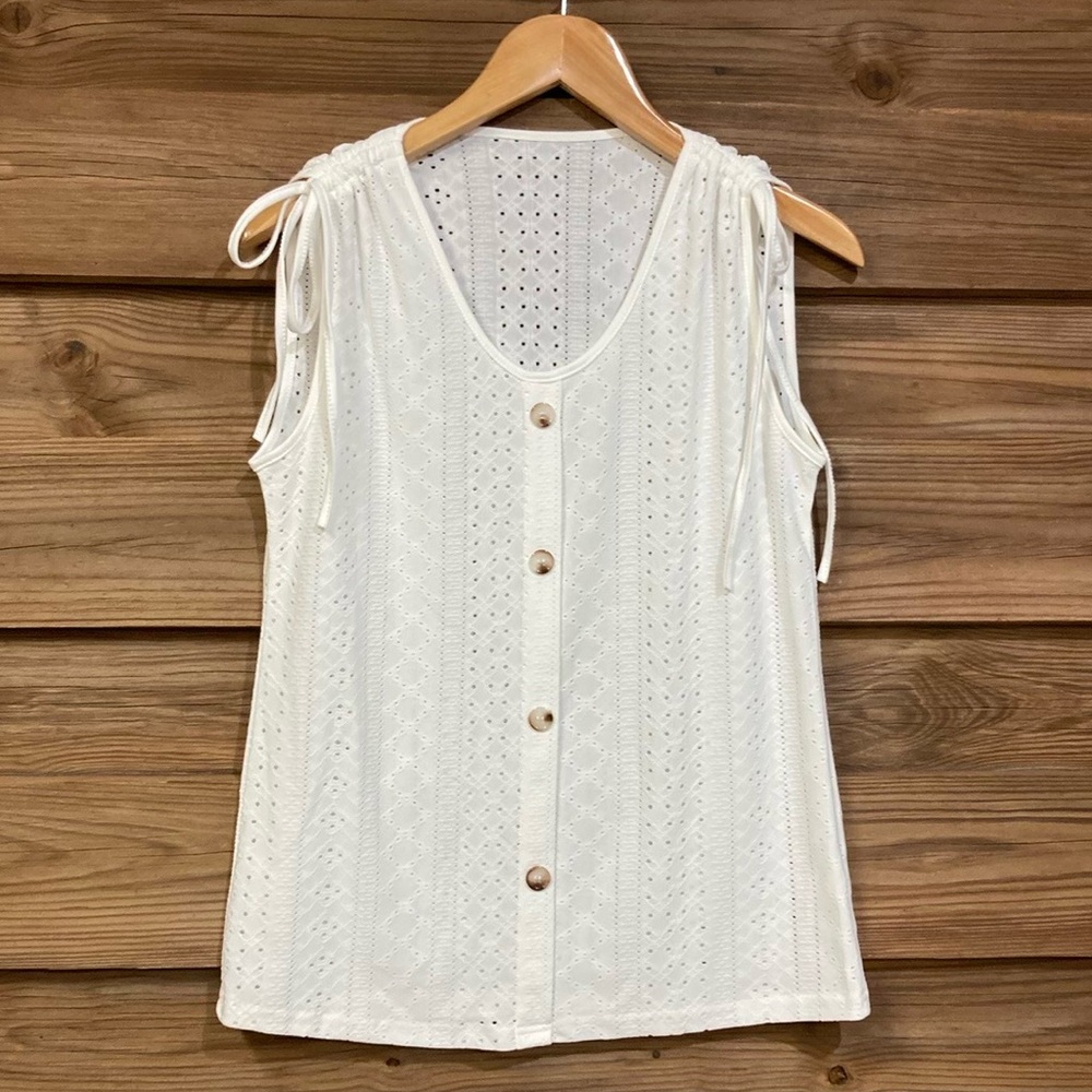 Ladies Eyelet Sleeveless Blouse